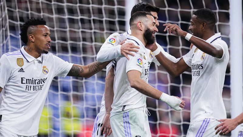 Real Madrid 4-0 Elche: El Real Madrid le endosa un 'póker' al Elche y se queda a ocho puntos del Barça