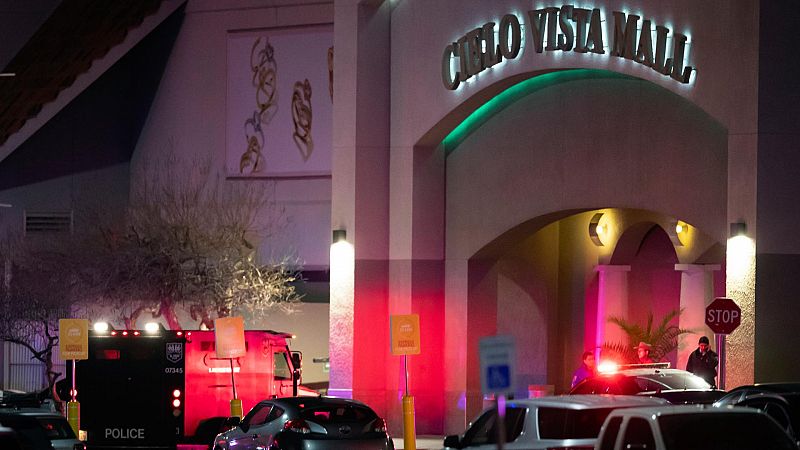 Al menos un muerto y tres heridos tras un tiroteo en un centro comercial de Texas