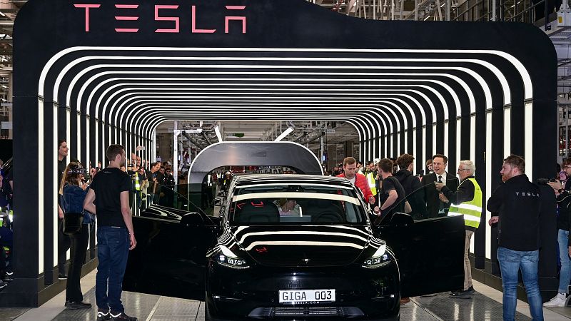 Tesla revisará más de 350.000 vehículos en Estados Unidos por riesgos con el sistema de conducción autónoma