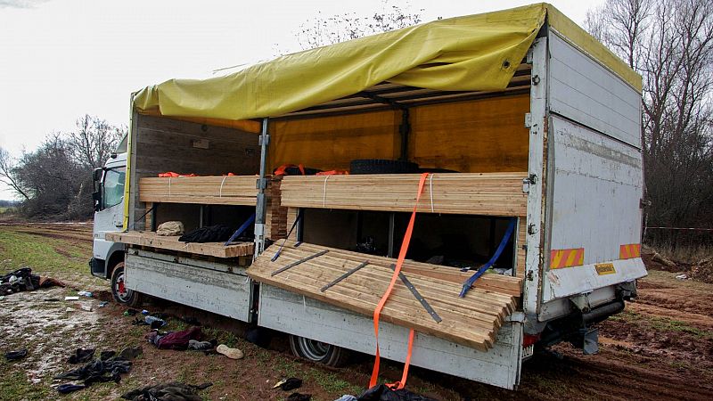 Siete detenidos en relación con el hallazgo de 18 migrantes muertos en un camión cerca de la capital de Bulgaria