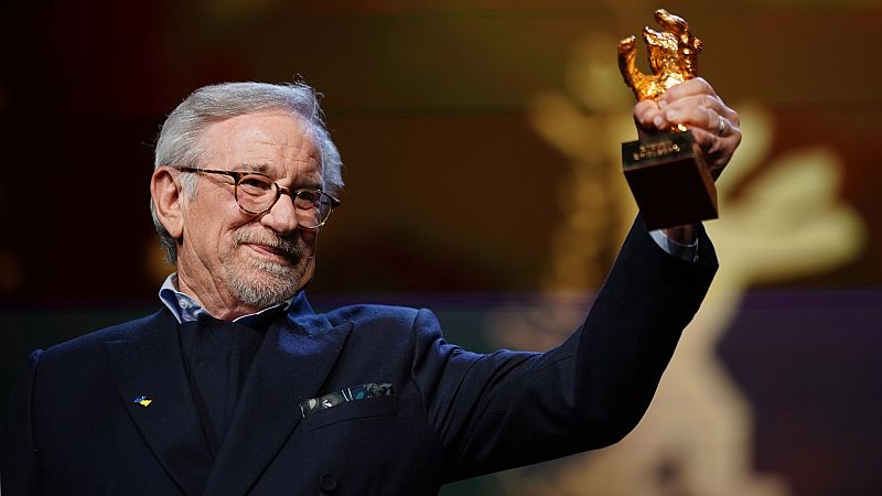 La Berlinale se rinde a Spielberg que recibe el Oso de Honor a toda su carrera