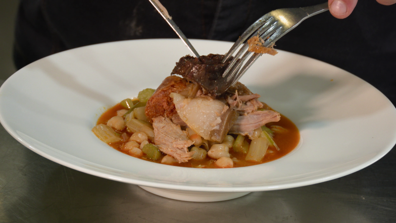 Receta de Berza Jerezana: el "potaje" más fácil y sabroso. Listo en solo 2 pasos. ¡Te encantará!