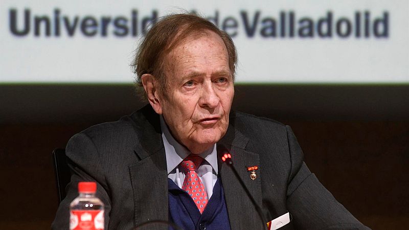 Tamames tiene "dudas razonables" de que la moción de censura contra Sánchez salga adelante