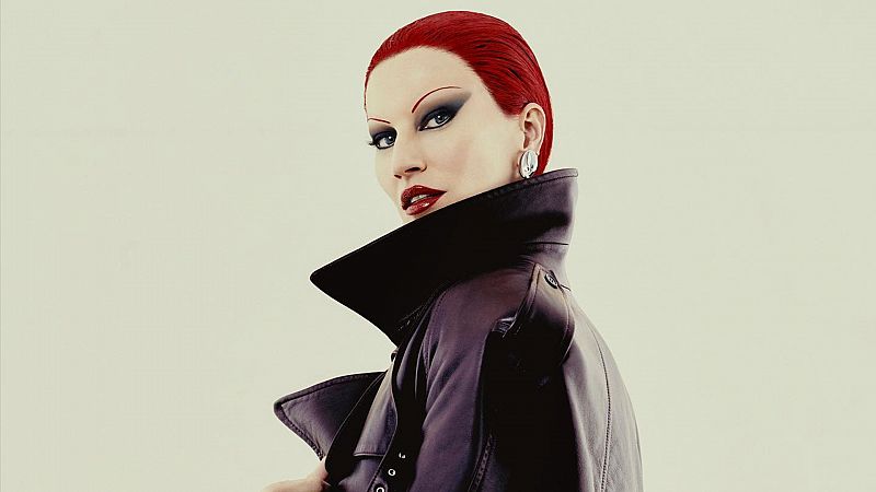 Gisele Bündchen, irreconocible en esta portada: pelo rojo, cejas años 20...