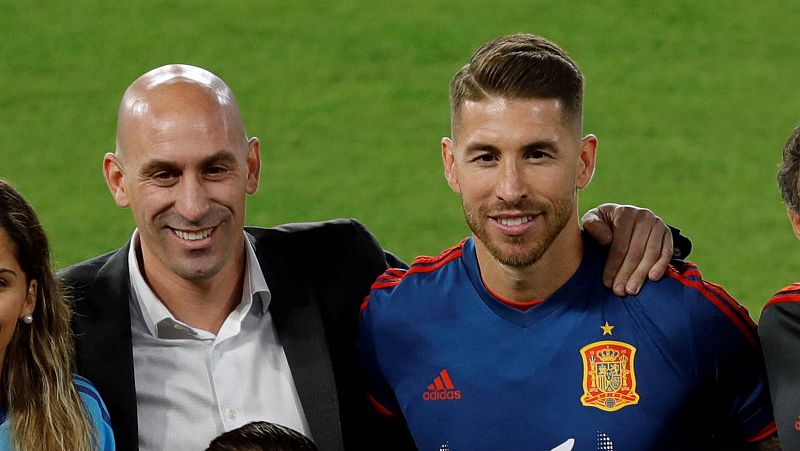 La Federación considera "desmedidos" los "ataques" de Sergio Ramos a De la Fuente