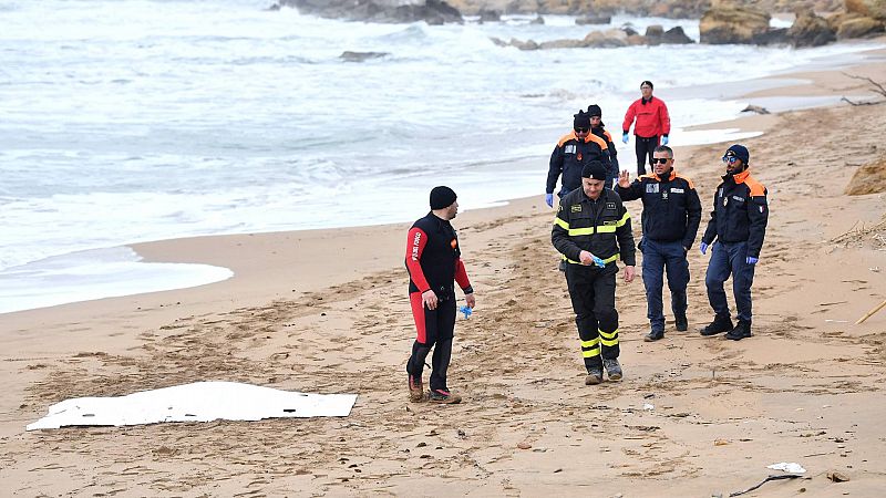 Los vecinos de Calabria se vuelcan en la búsqueda de migrantes: "Quieren una vida mejor y encuentran la muerte"