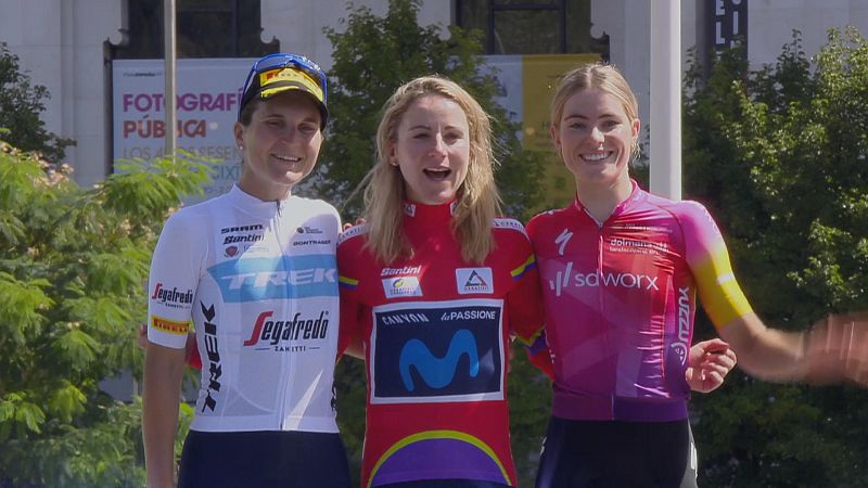 La Vuelta Femenina se presenta en Torrevieja con los Lagos de Covadonga como protagonistas