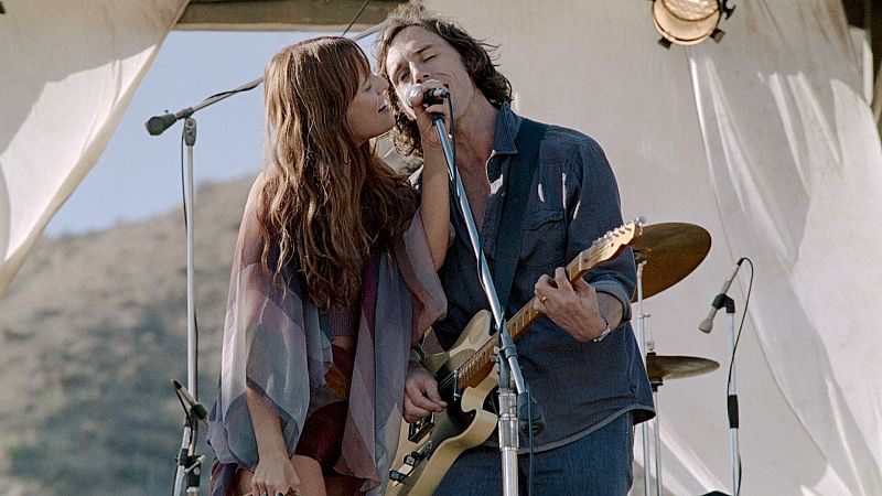 De qué va Todos quieren a Daisy Jones, la serie de la que todos hablan y en la que sale la nieta de Elvis