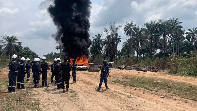 Al menos 12 muertos tras la explosión de un oleoducto propiedad de Shell en el corazón de Nigeria