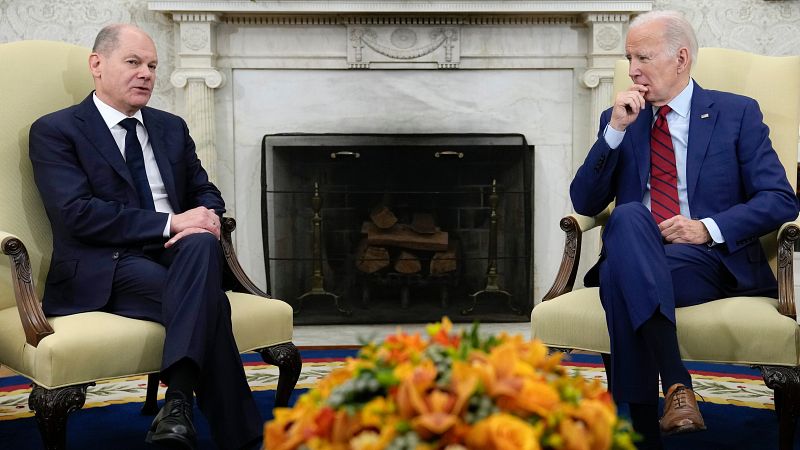 Biden y Schoz se reunen en Washington para reafirmar la alianza con Ucrania y debatir el envío de armas