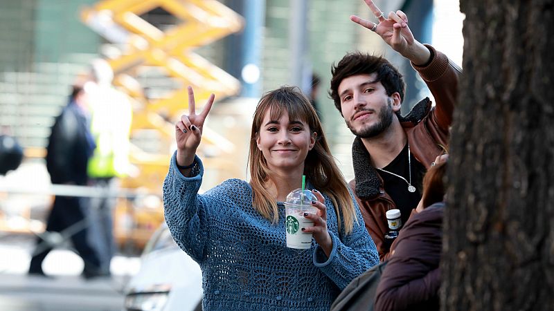 Las miraditas de Sebastián Yatra a Aitana en la boda de Lele Pons se hacen virales