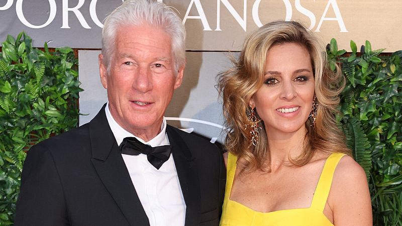 Richard Gere, hundido por la muerte su padre: su mujer, Alejandra Silva, le recuerda así
