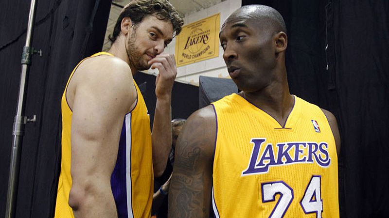 Pau Gasol entra en el selecto club de su amigo Kobe Bryant