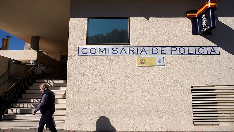 Detenido el comisario de Fuengirola por revelación de secretos y coacciones