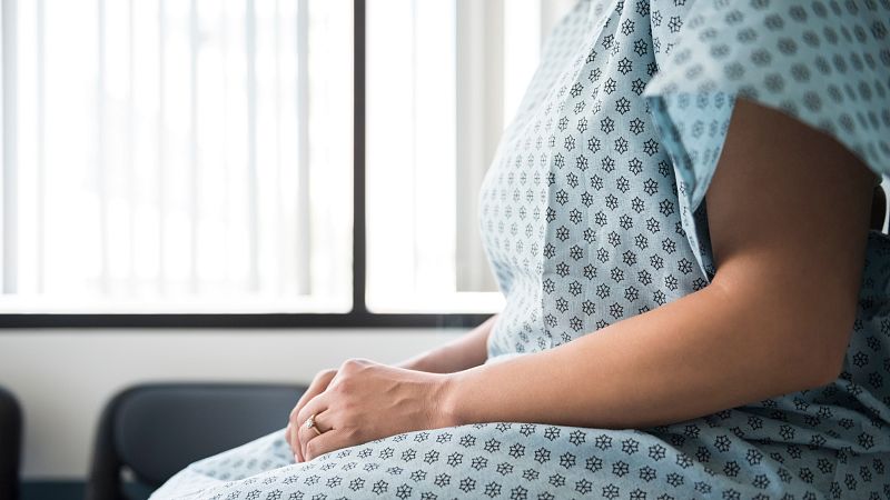 La lucha de Portugal contra la mutilación genital femenina: "Muchas no se acuerdan, lo ven como un escenario festivo"