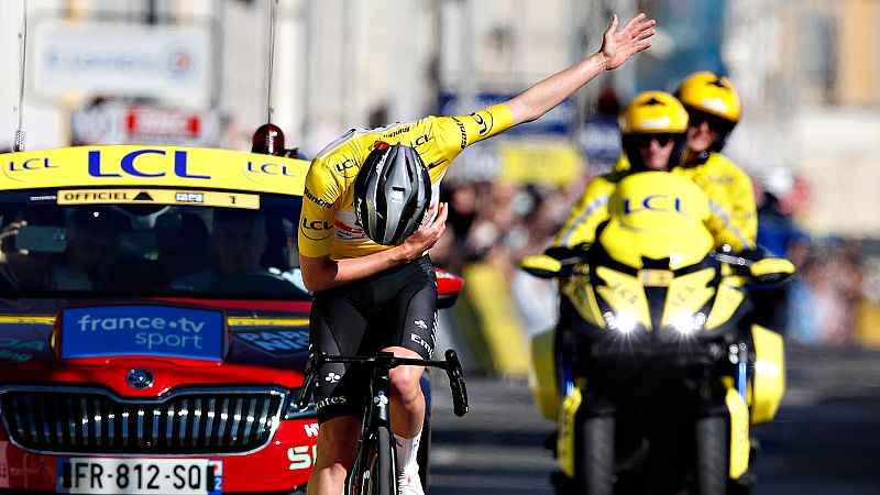 Pogacar se apunta su primera París-Niza y asusta a sus rivales de cara al Tour de Francia