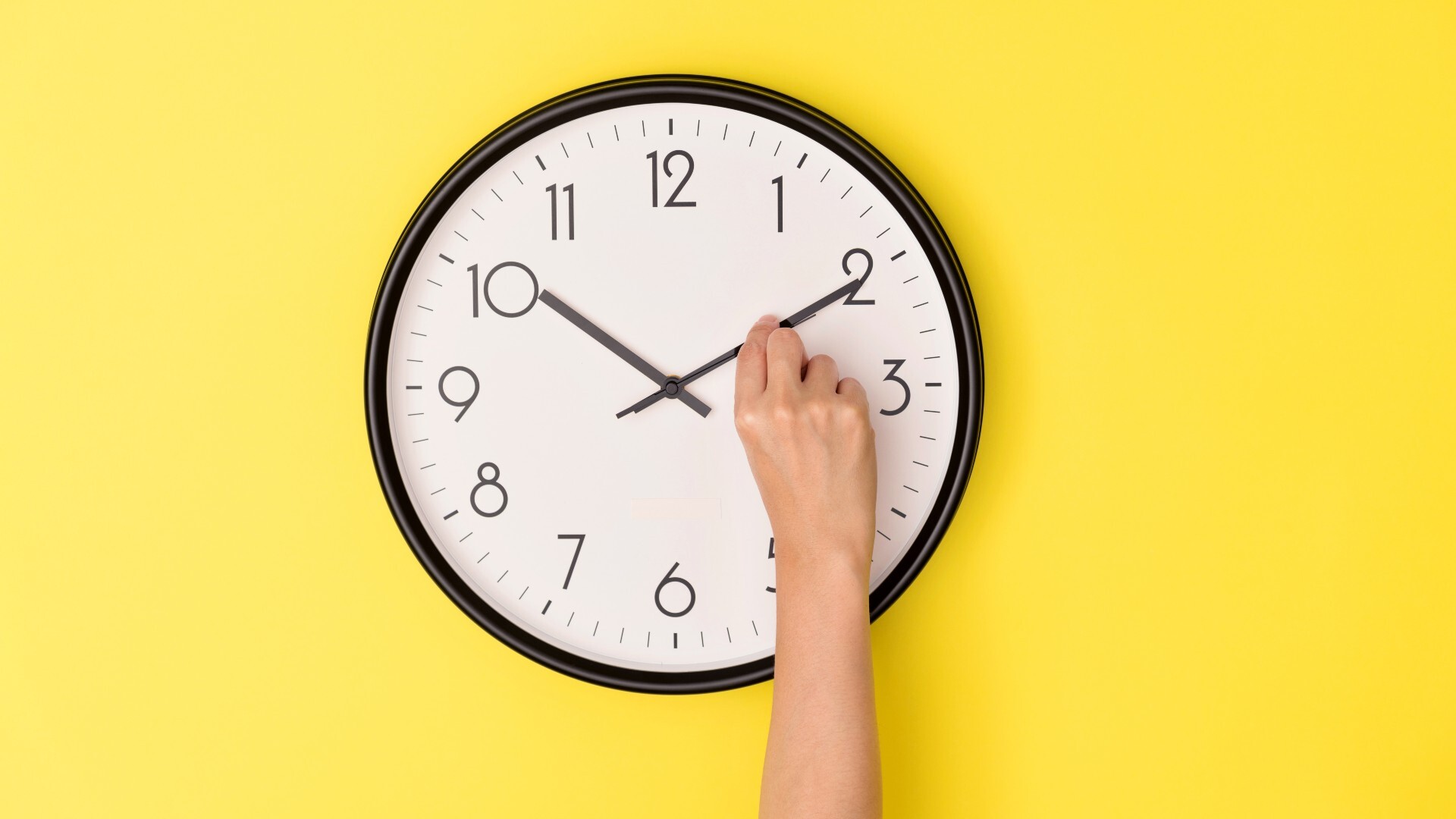 Reloj pasando las horas best sale
