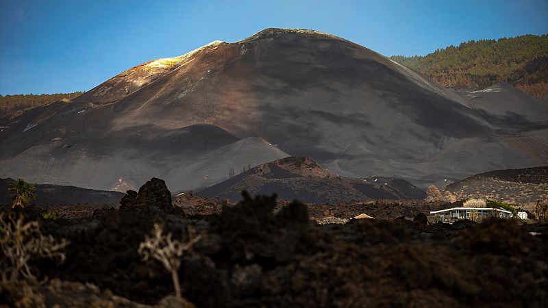 Desciende a niveles "insignificantes" la emisi�n de di�xido de azufre del volc�n de La Palma