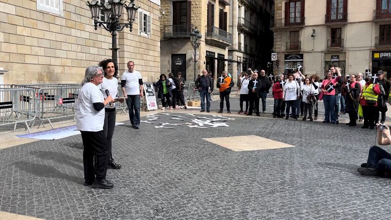 Concentració a Barcelona per les morts a les residències