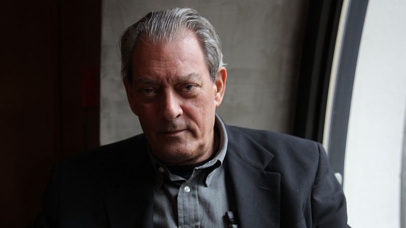 El escritor estadounidense Paul Auster padece cáncer, revela su esposa