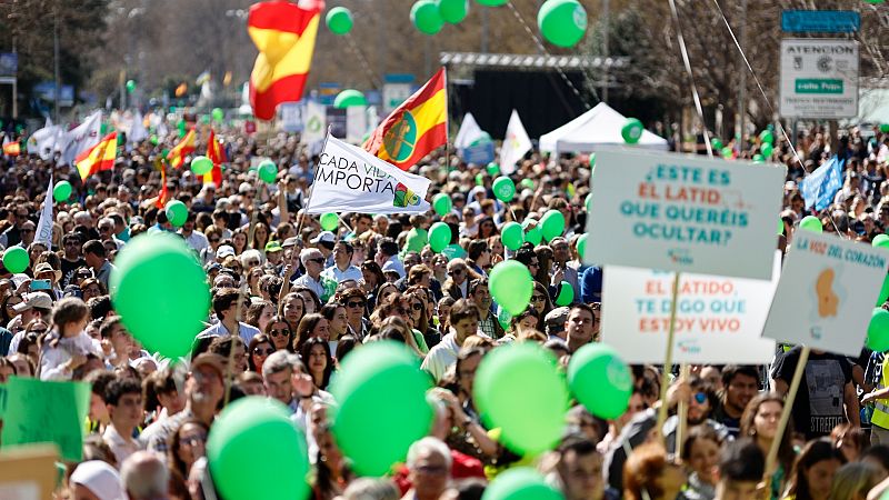 Miles de personas marchan en Madrid contra la ley del aborto y la "cultura de la muerte"