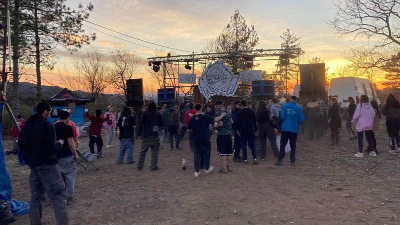 S'acaba la festa 'rave' a Muntanyola