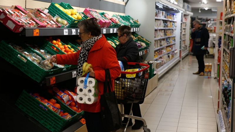 Los precios subieron en febrero un 6% y los alimentos se encarecieron un 16,6%