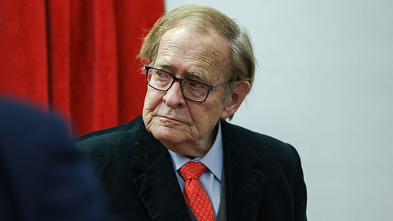 Tamames defiende su independencia en la moción y ve "exagerado" decir que el Gobierno es el "peor de la historia"