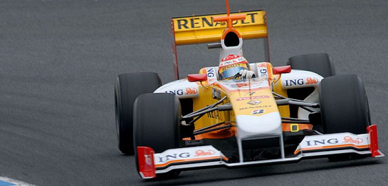 Alonso retoma las mejores épocas de Renault