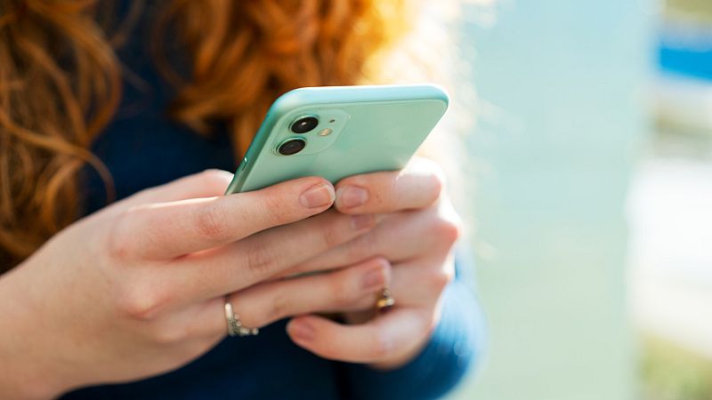 Casi el 22% de las mujeres que quedó con un hombre a través de una aplicación asegura haber sido violada