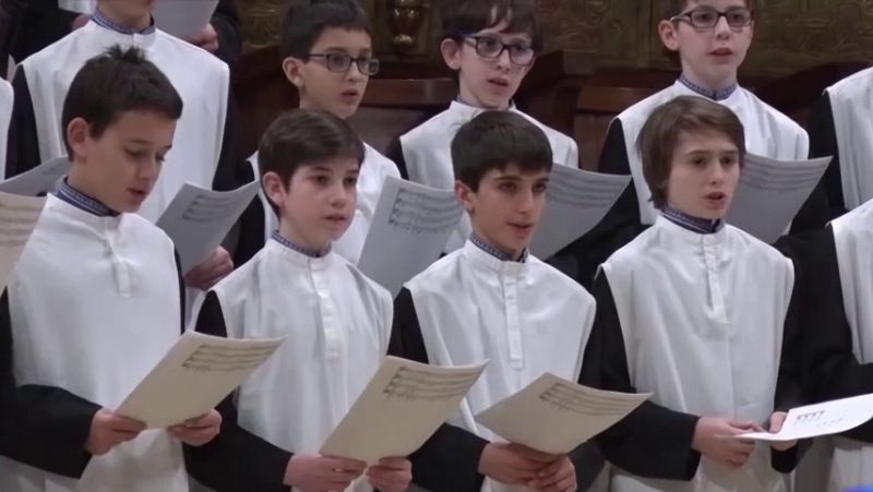 La abadía de Montserrat formará el primer coro mixto en 700 años de historia