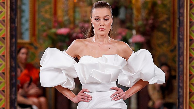 Hannibal Laguna repasa sus 35 años de profesión y de pasión por vestir a la mujer