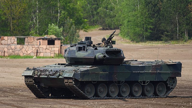 Robles confirma el envío de cuatro tanques Leopard más a Ucrania y otro lote de blindados