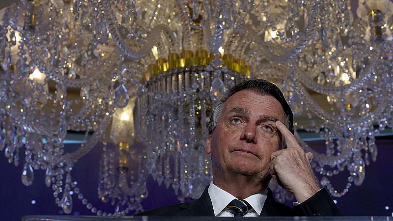 El Tribunal de Cuentas ordena a Bolsonaro entregar en cinco días las joyas que le regaló Arabia Saudí