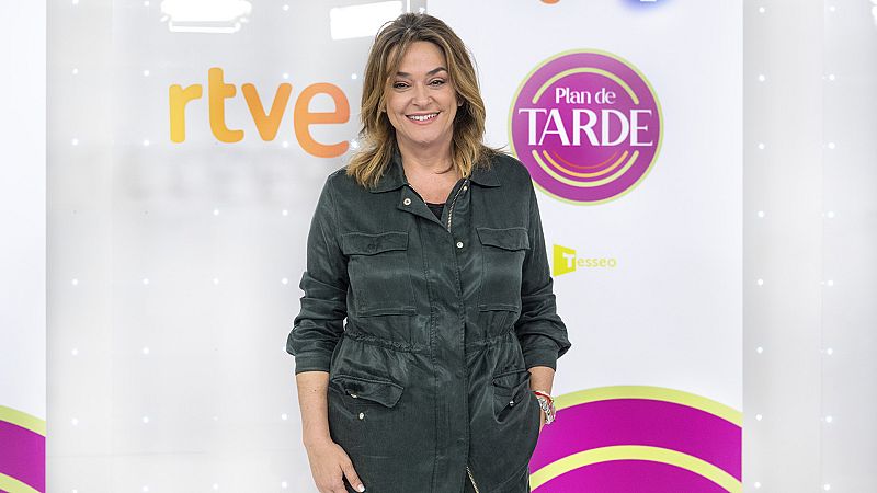 Julio Iglesias Jr. celebra su 50 cumpleaños con Toñi Moreno en 'Plan de tarde'