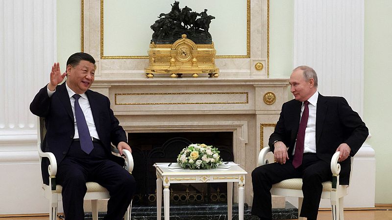 Putin traslada a Xi su disposición a abordar su plan para la paz en Ucrania durante su visita a Rusia
