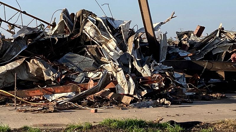 Al menos 25 muertos y decenas de heridos por el paso de tornados en el oeste de Misisipi