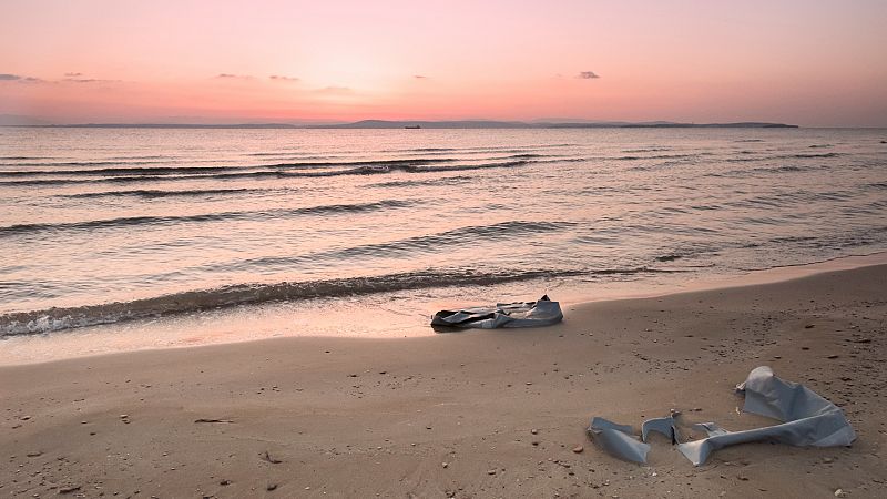 Al menos 19 migrantes mueren en un naufragio frente a la costa de T�nez