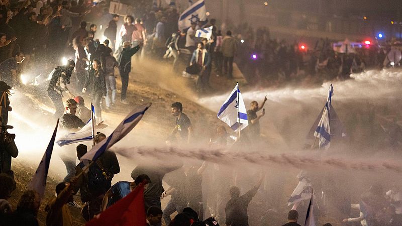 Los sindicatos paralizan el aeropuerto de Ben Gurion por la reforma judicial que divide al Gobierno de Israel