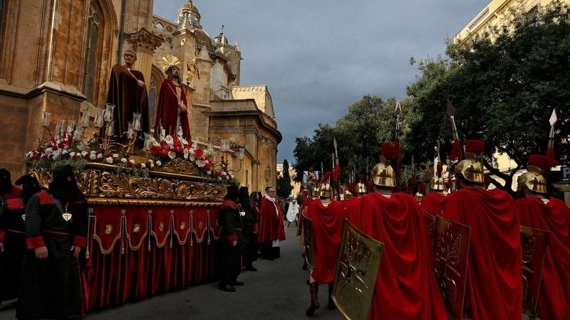 Guia de la Setmana Santa a Catalunya: Processons, tradicions i la Dansa de la Mort