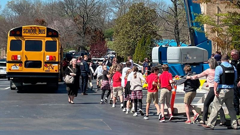 Al menos tres niños y tres adultos muertos en un tiroteo en un colegio de Tennessee