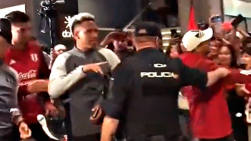 Grave enfrentamiento entre la Policía Nacional y jugadores de la selección de Perú en Madrid