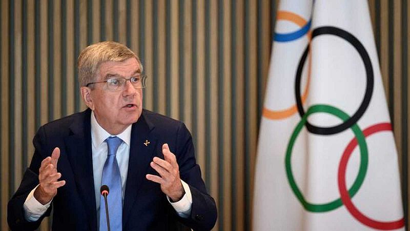El COI insta a las federaciones a permitir la participación de deportistas rusos y bielorrusos bajo bandera neutral