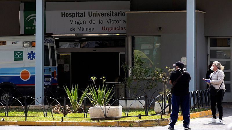 Hospitalizada una joven de 17 aos tras saltar por un balcn al huir de su expareja en Mlaga