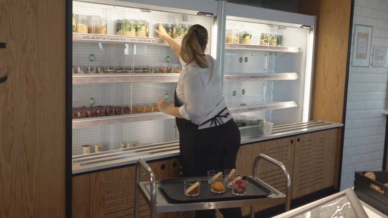 Els treballadors del comerç i turisme són qui més hi perden amb la inflació