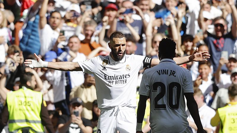 Real Madrid 6-0 Valladolid: El Real Madrid le endosa un 'set' al Valladolid con un Benzema estelar