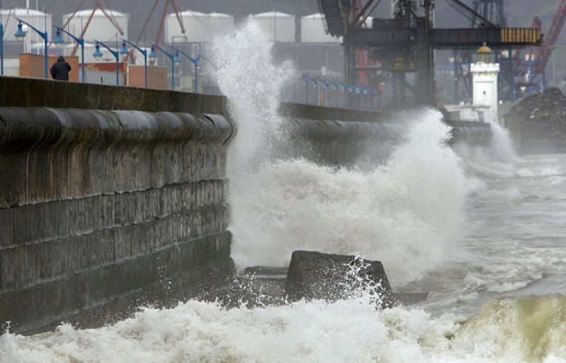Cantabria suspende las clases en todos los centros de Primaria y Secundaria