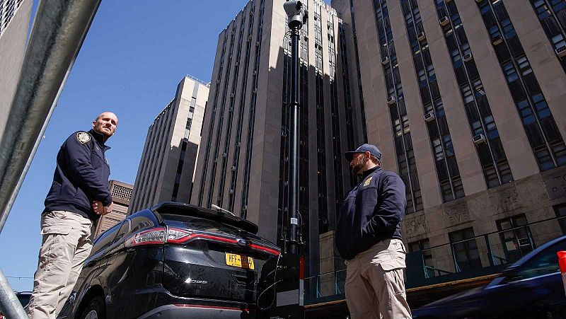 Trump ya está en Nueva York, donde se presentará ante el juez por su imputación en el caso Stormy Daniels