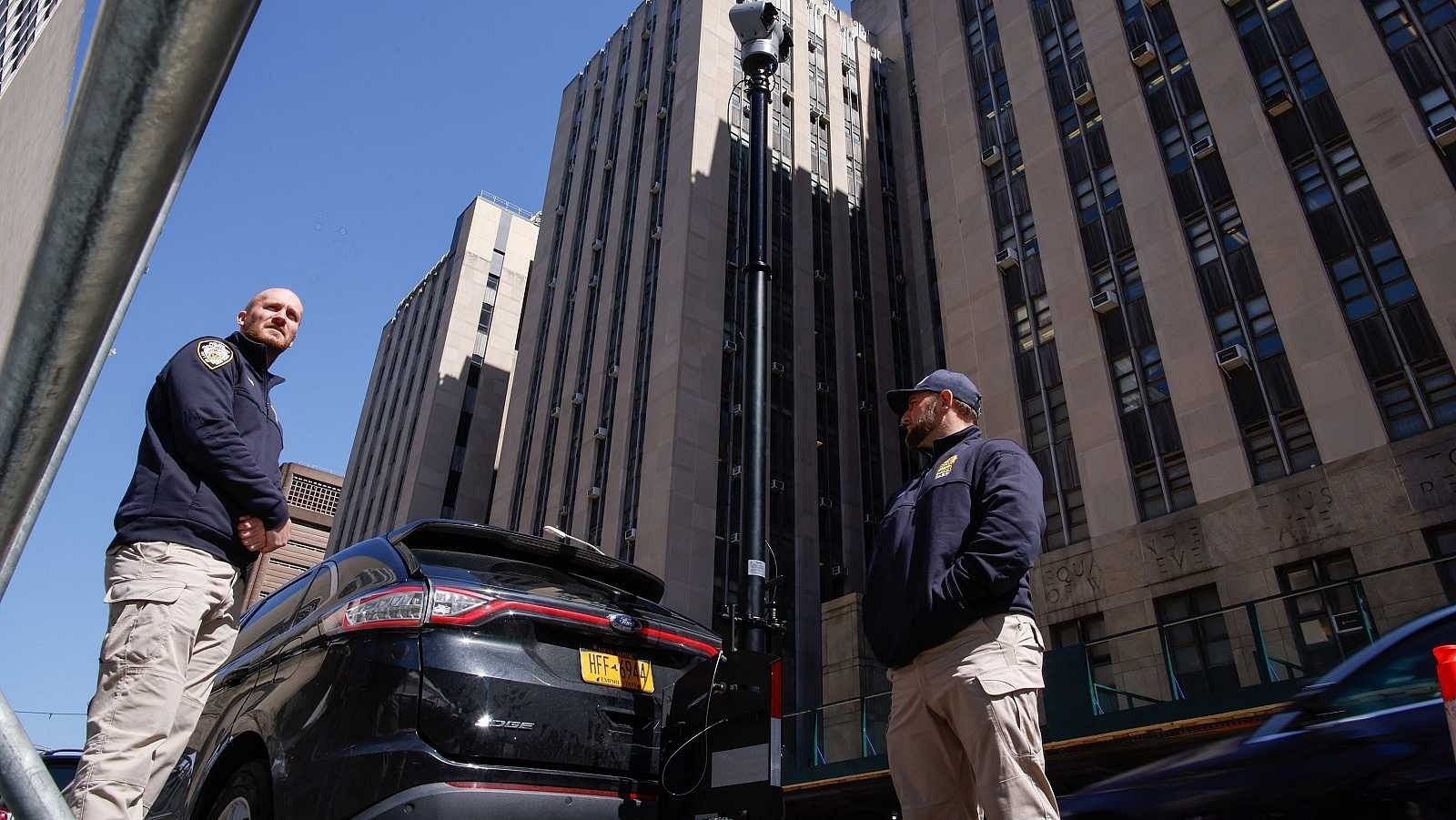 Trump llega a Nueva York, donde se presentará ante el juez por su imputación en el caso Storny Daniels - Informativo 24h | Ver