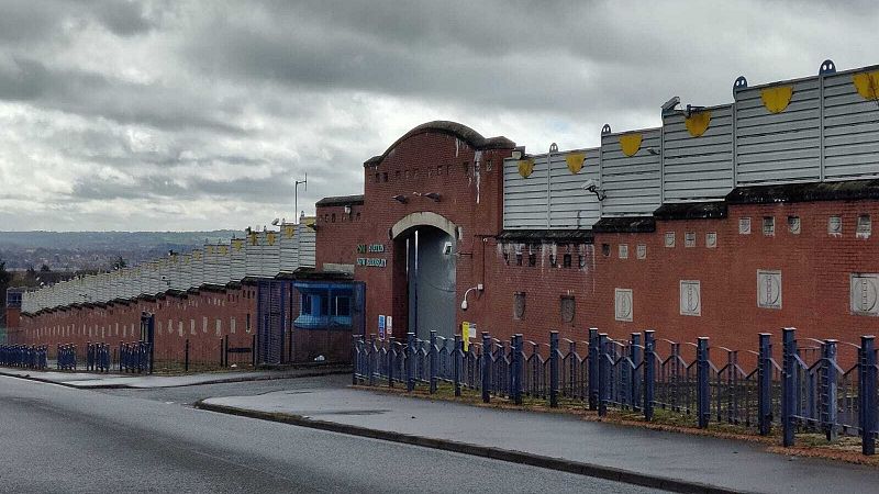 El 'muro del millón de ladrillos' que recuerda la división en Belfast: "Me gustaría que cayera, pero no lo verán mis ojos"